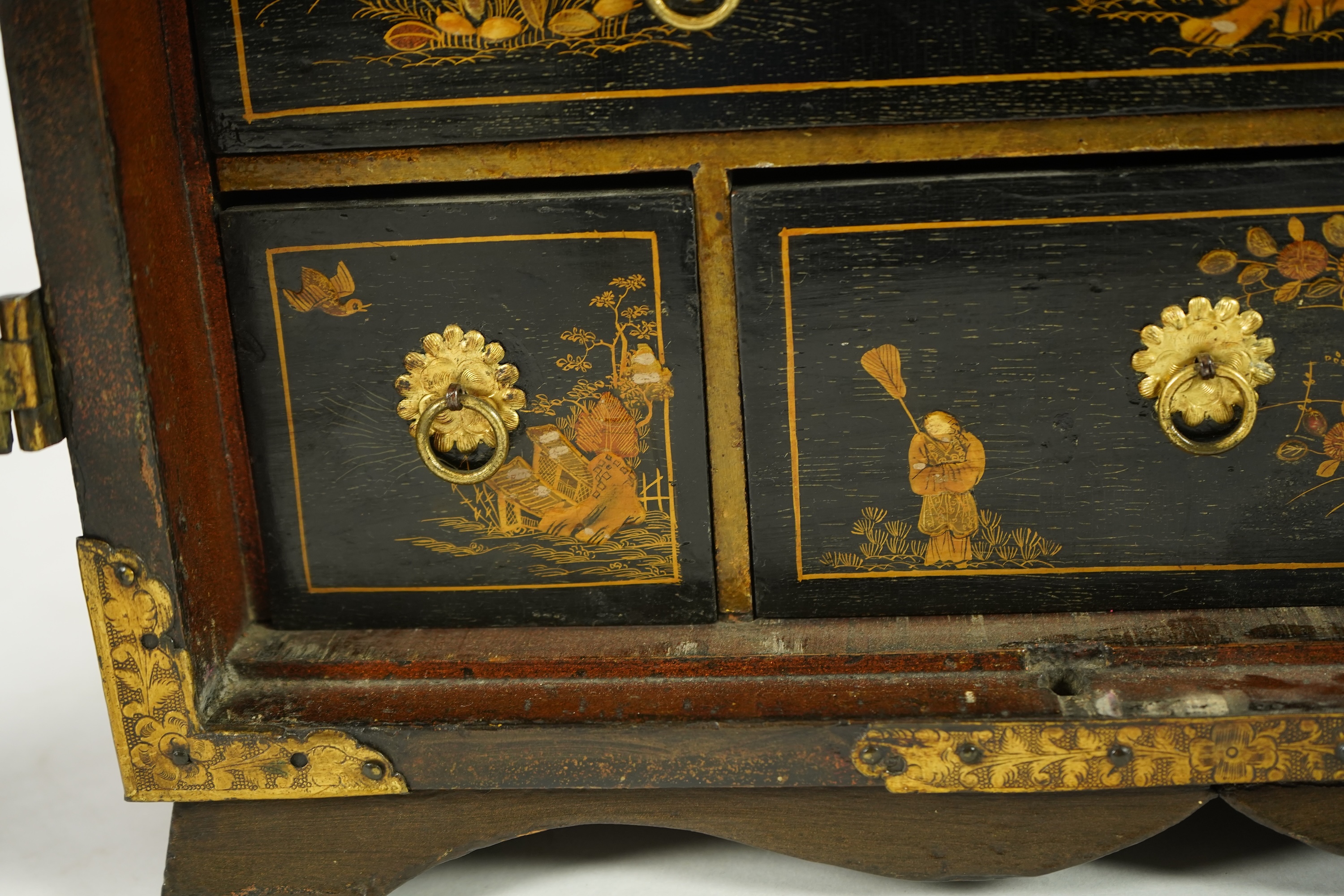 A George I black japanned table cabinet, c.1720